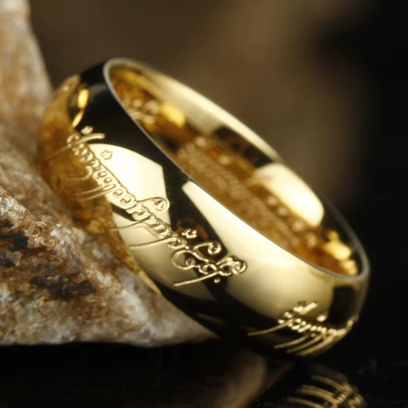 Anillo de boda refinado tallado