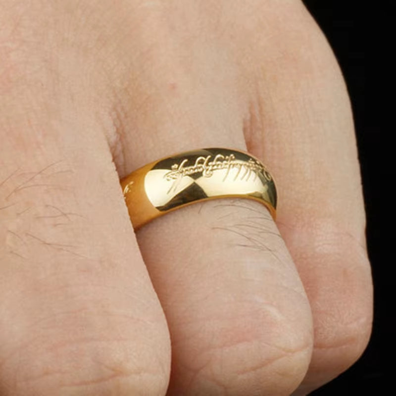 Anillo de boda refinado tallado