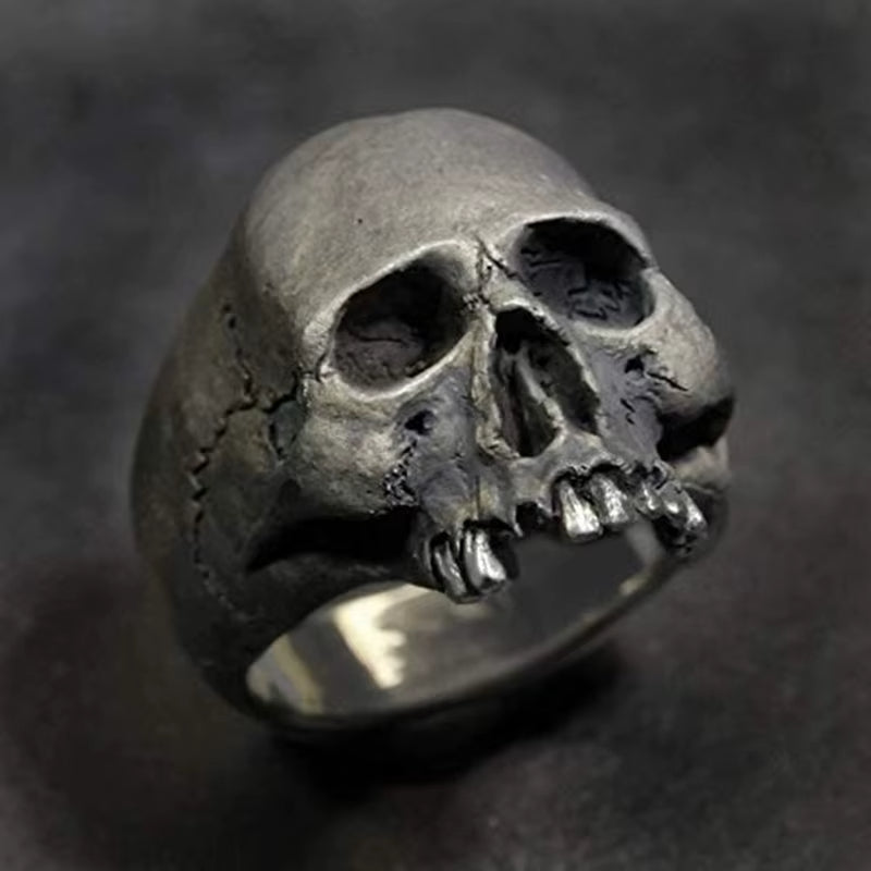 ANILLO CALAVERA