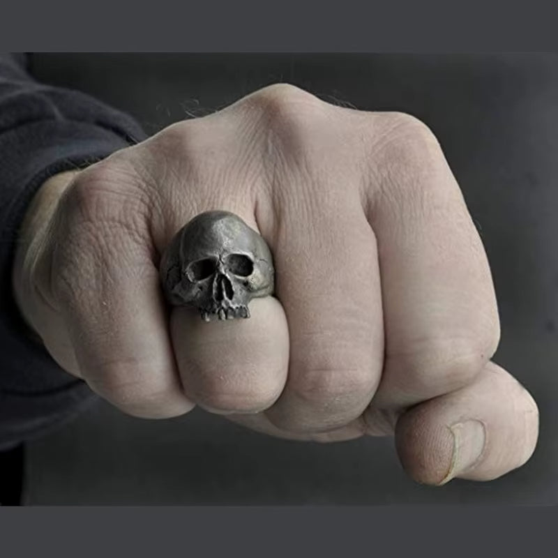 ANILLO CALAVERA