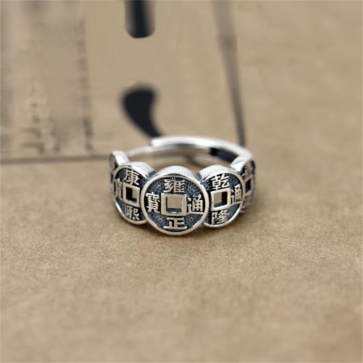 ANILLO DE LOS CINCO EMPERADORES (UNISEX-REGULABLE)